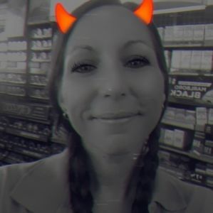 Meet your Posher, Leeanne